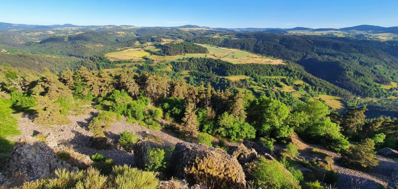 Les Gites Estaou Treillo Le Monastier sur Gazeille 외부 사진